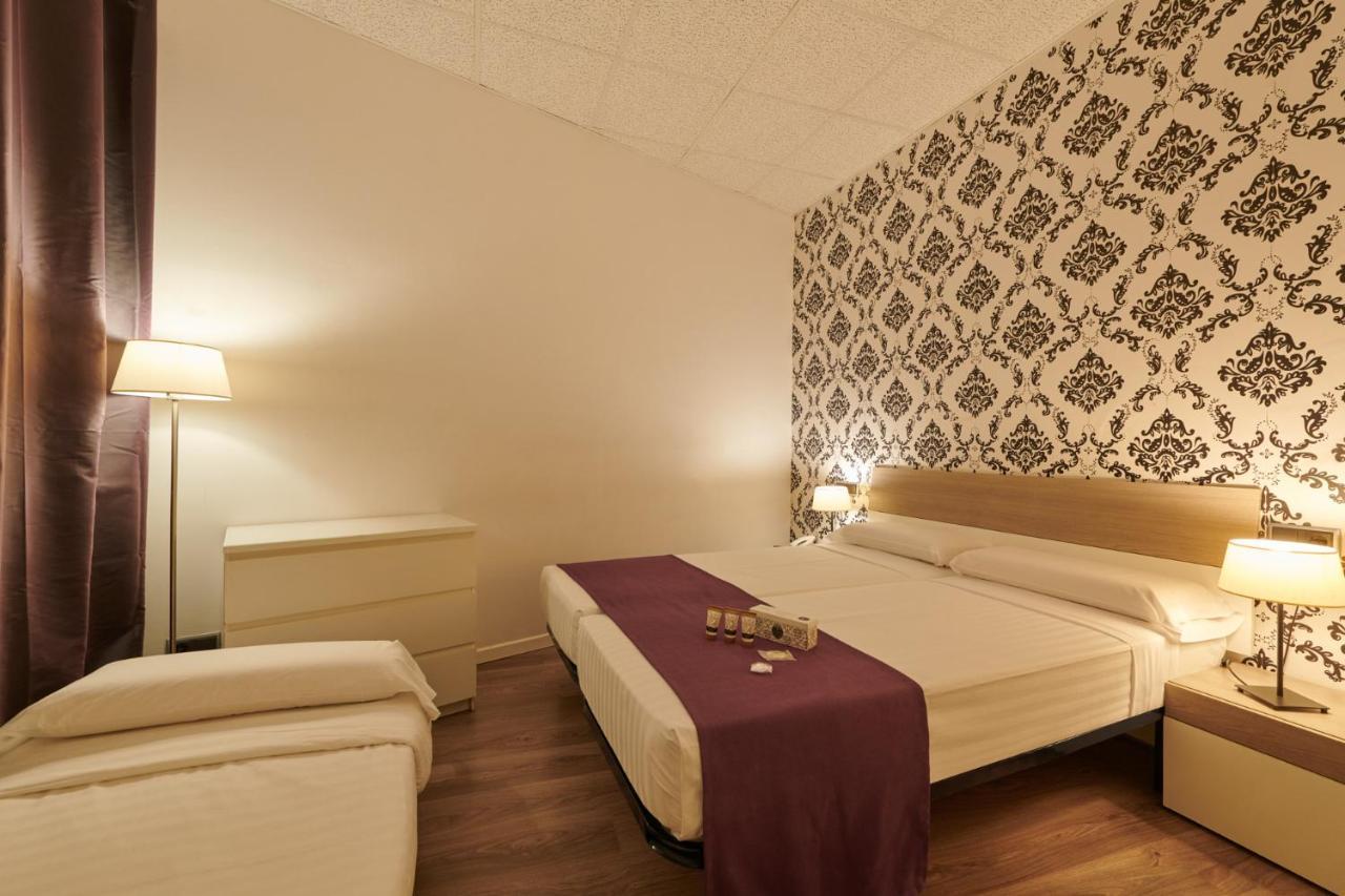 Hostal Mayerling Centro Barcelona Ngoại thất bức ảnh